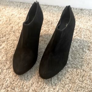 Black heeled booties